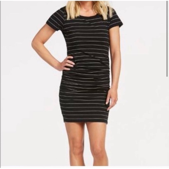 Sundry Dresses & Skirts - Sundry black t-shirt crew neck dress w white stripe and ruching down side lined